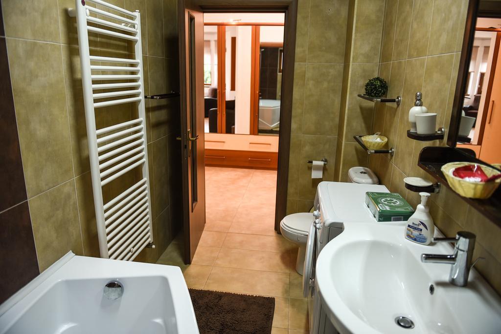 Modern Apartment Near City Center كلوج-نابوكا المظهر الخارجي الصورة